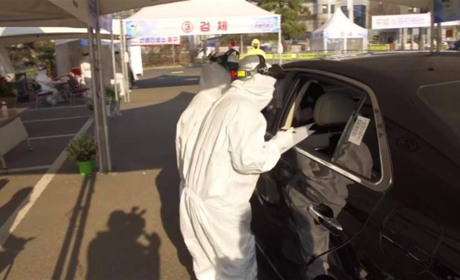 Як Південна Корея організувала мобільні тест-лабораторії та пришвидшила виявлення коронавірусу