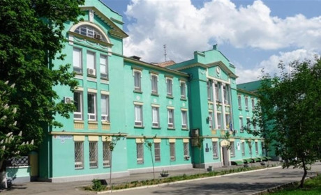 Ще одна херсонська лікарня почала приймати коронавірусних пацієнтів