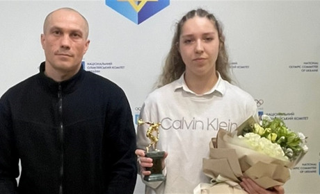 Старокостянтинів пишається: боксерка та чемпіонка Європи Василина Оласюк отримала почесну нагороду