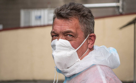 Плюс 98 хворих на ковід за добу