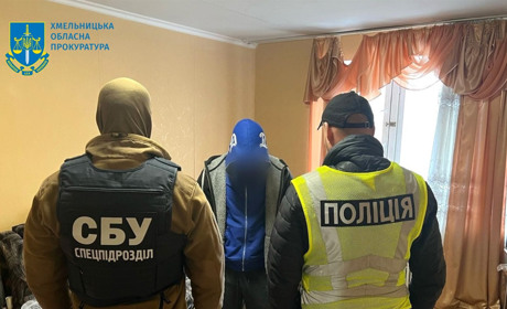 На Хмельниччини викрито групу осіб, які розповсюджували наркотичні речовини через Telegram-канал