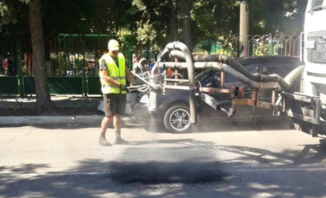 У Біляївці розпочали ямковий ремонт доріг: вперше його проводять струменевим методом