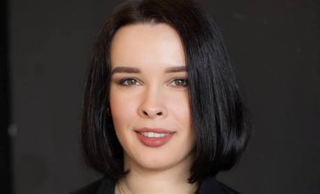 «Вона переможниця Євробачення»: перекладачка жестової мови підкорила нацвідбір