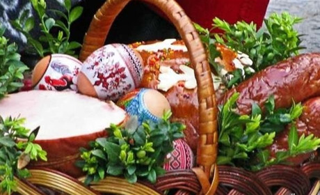У Великодню ніч на Хмельниччині комендантську годину скоротять
