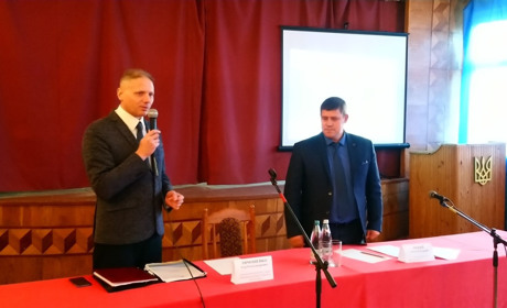 В об’єднаних громадах керівники району та області говорили про децентралізацію