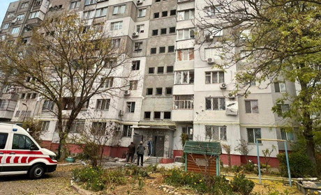 Окупанти накрили з РСЗВ житлові квартали у Херсоні: є загиблі, серед постраждалих — дитина