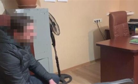 В Біляївському районі злодій викрав з машини прикрас та грошей на мільйон гривень