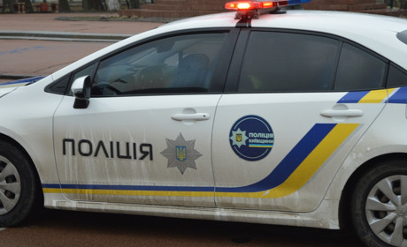 На Переяславщині дочка заявила в поліцію на матір, що вона буянить
