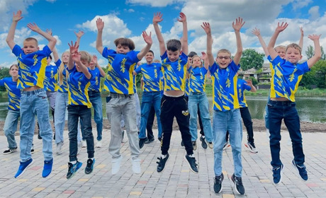 17 учасників, 11 медалей та друге командне місце: Первомайські каратисти на європейському татамі