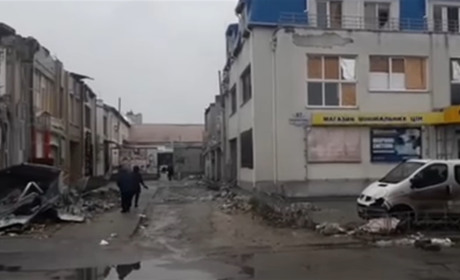 У Новій Каховці росіяни досі воюють з гривнею