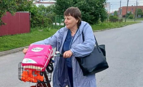 "Приємно, коли нас очікують як своїх рідних" — історія соціальної робітниці з 32-річним стажем