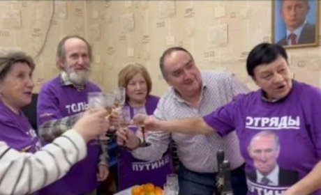 На захоплених територіях окупанти вербують пенсіонерів у "загони Путіна"