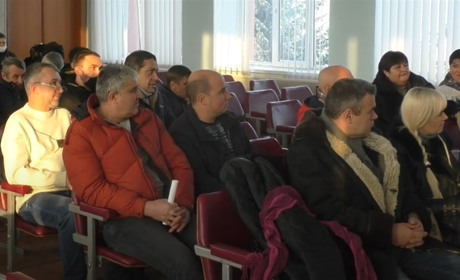 Барські депутати зібралися на 4-ту позачергову сесію через мітинг проти підвищення тарифів
