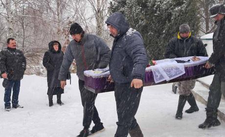 У Глухові попрощалися з жителем Есманьщини, який загинув від ворожого дрона