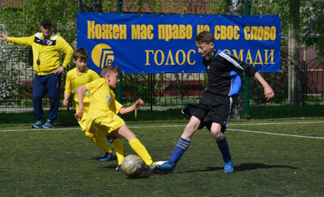 У Сватовому школярі гратимуть у футбол на Кубок «Голосу громади». Його проводять вп'яте