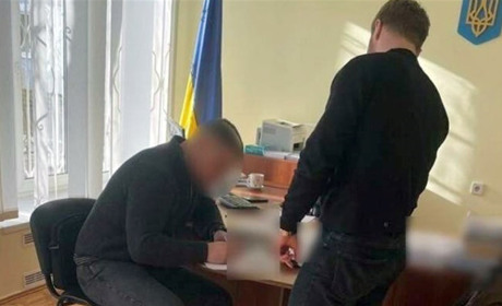 На Хмельниччині судитимуть зловмисника, який підробив документи та отримав дрон від волонтерів