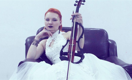 Сватівчанка розповіла, як працює музикантом в Індії: класику або європейські хіти вони не слухають 