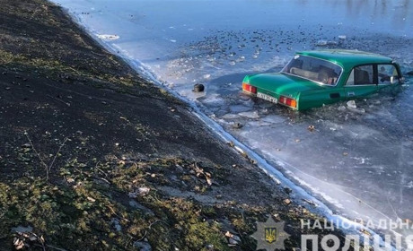 В’їхав на «Москвичі» у канал