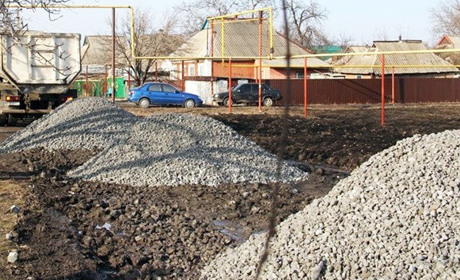 У Покровській громаді розпочинається відсипка доріг 