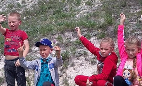 Маленькі деминоолександрівці вивчали природу рідного краю на вершині Баранячого рогу