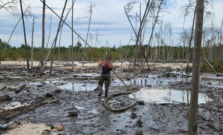У Сарненському районі спіймали 26-річного бурштинокопача