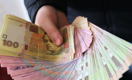 В Україні з 1 грудня підвищать пенсії: хто та скільки отримуватиме