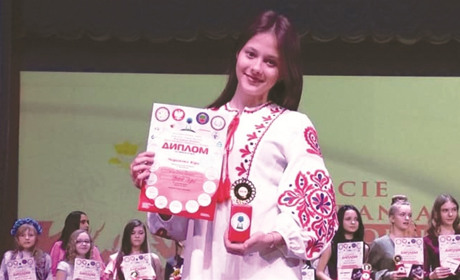 Вокалисты Мелитополя и циркачи Константиновки взяли высшие награды на международном фестивале 