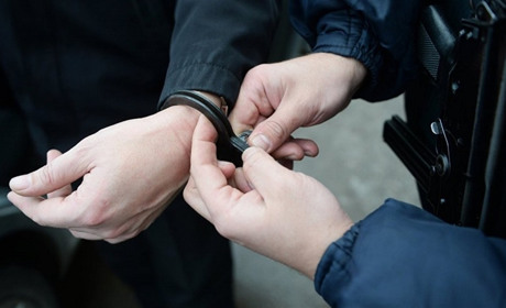 В Мелитополе задержали серийного грабителя, который срывал с женщин золотые украшения 