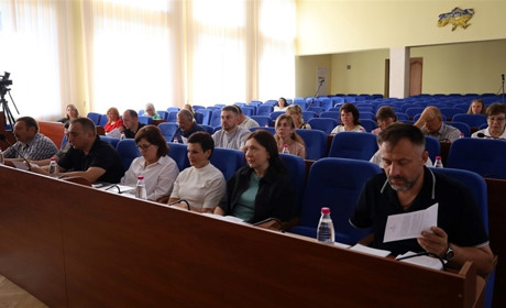 У Звягелі запускають програму психологічної допомоги: засідання виконкому