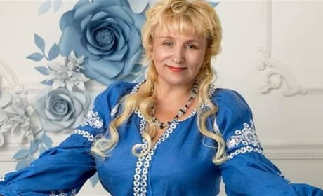 Російські «Гради» зруйнували будинок відомої херсонської поетеси: номер картки для допомоги