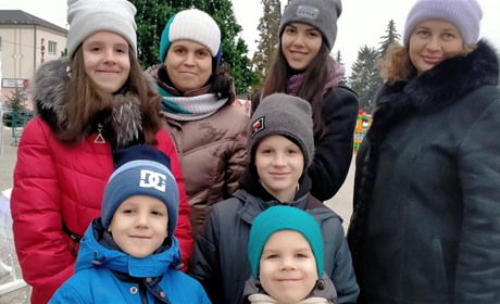 Солодкий подарунок багатодітним родинам від бджолярів Ніжинщини