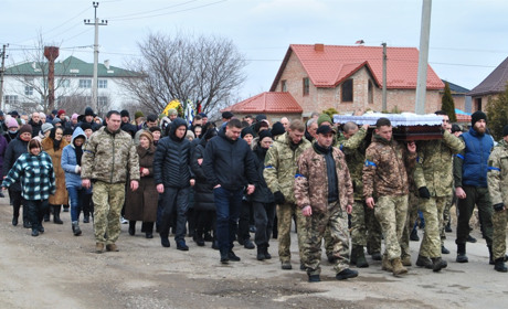 Ми не забудемо! Городоччина попрощалася з полеглим героєм Олександром Мельником