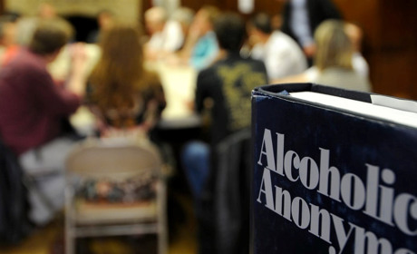 У Сарнах створять спільноту анонімних алкоголіків і працюватимуть з іншими залежностями