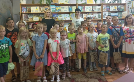 "Неймовірна круговерть" від Катерини Єлєсіної. Як проходив захід для дітей у смілянській бібліотеці