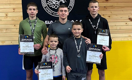 Спортсмени з суховерхівського спортклубу “Вальхалла” вибороли медалі обласного турніру з греплінгу