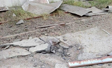 Через ворожі обстріли на Херсонщині пошкоджений житловий будинок та складське приміщення