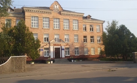 У дитсадки і школи – за перепусткою