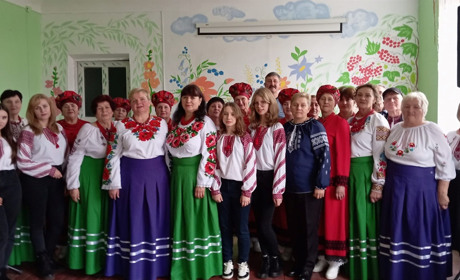 Благодійність, шана хліборобам і мистецтво: як у Плоскому на заході зібрали 12 165 гривень
