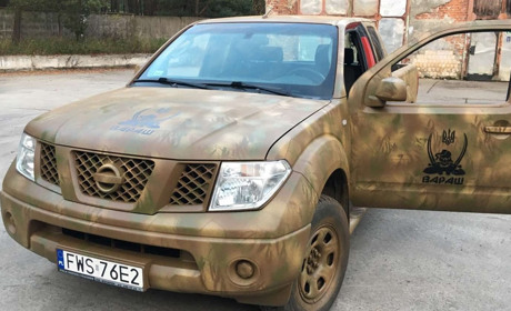 Подаровані авто їдуть до захисників-земляків
