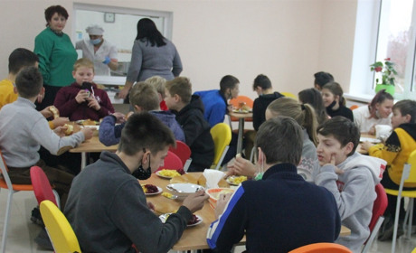 У школі в Калинівці запрацювала нова їдальня