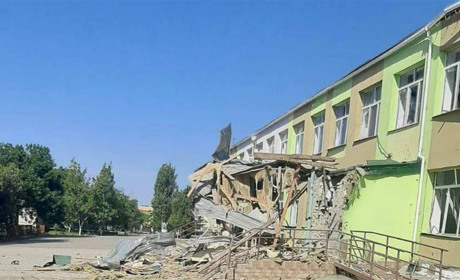 На Херсонщині через ворожі обстріли пошкоджені 15 будинків, 4 людини дістали поранення
