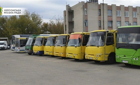 Комунальний транспорт у Херсоні працює безкоштовно