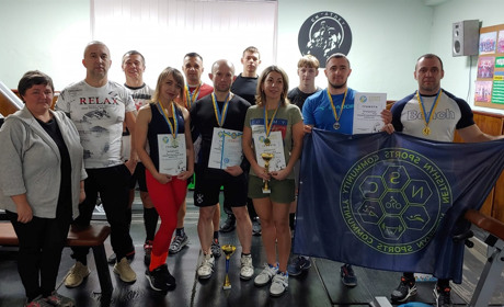 У Славуті відбувся фізкультурно-оздоровчий захід із силових видів спорту