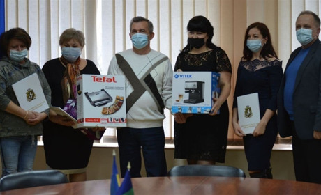 «Кобзар», «Океан», «Panda» - найяскравіші магазини в Южноукраїнську за думкою спеціальної комісії