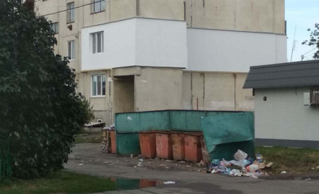 У Золотоноші продовжують привчати містян до цивілізованого вивезення побутових відходів