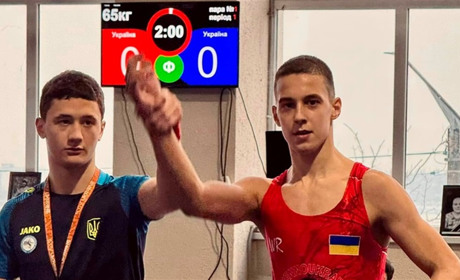 Шлях до чемпіонства. Хто із борців Південноукраїнська здобув золото на зональних змаганнях?