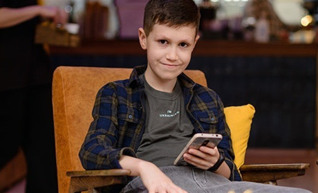 SoloveyKoZak: історія 11-річного Захара Черникова з Нікополя, який читає дітям українські книжки