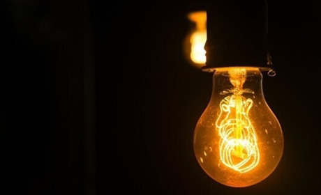 Енергетики попереджають про можливі вечірні відключення енергії: що сталося