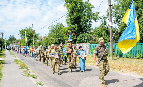 В останню дорогу провели кагарличанина Ігоря Борисова. Він бив ворога на Донеччині