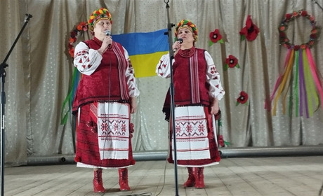У селі на Глухівщині жителі творчістю зібрали 12 тисяч гривень для прикордонників